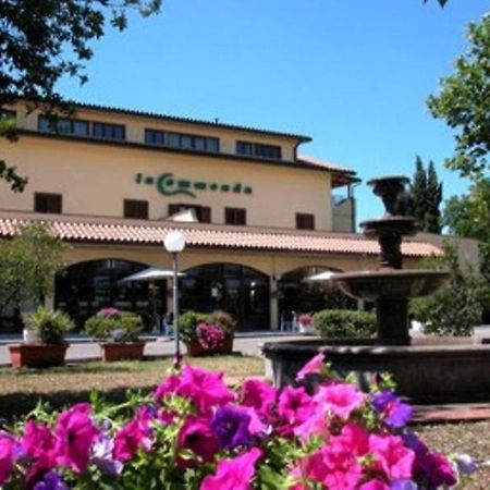 Residence Hotel La Commenda Montefiascone Buitenkant foto